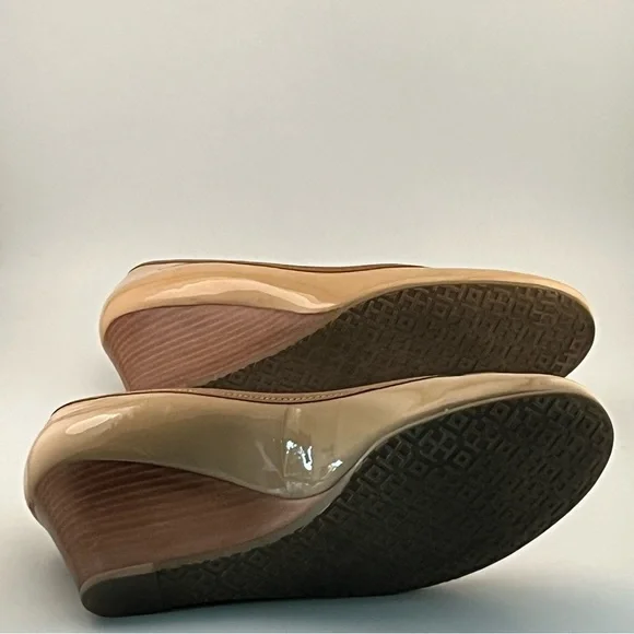 Tory Burch Louisa 7.5 Wedge Wrapped Heels Tan Brown Patent Leather Pump Shoes - Picture 11 of 14